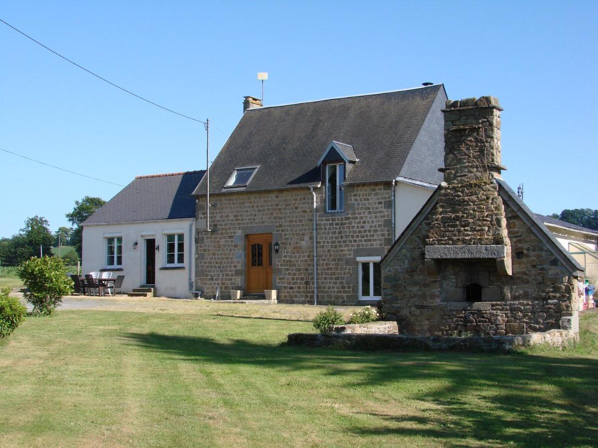 La Blanche Roche Bed & Breakfast Sourdeval Bagian luar foto