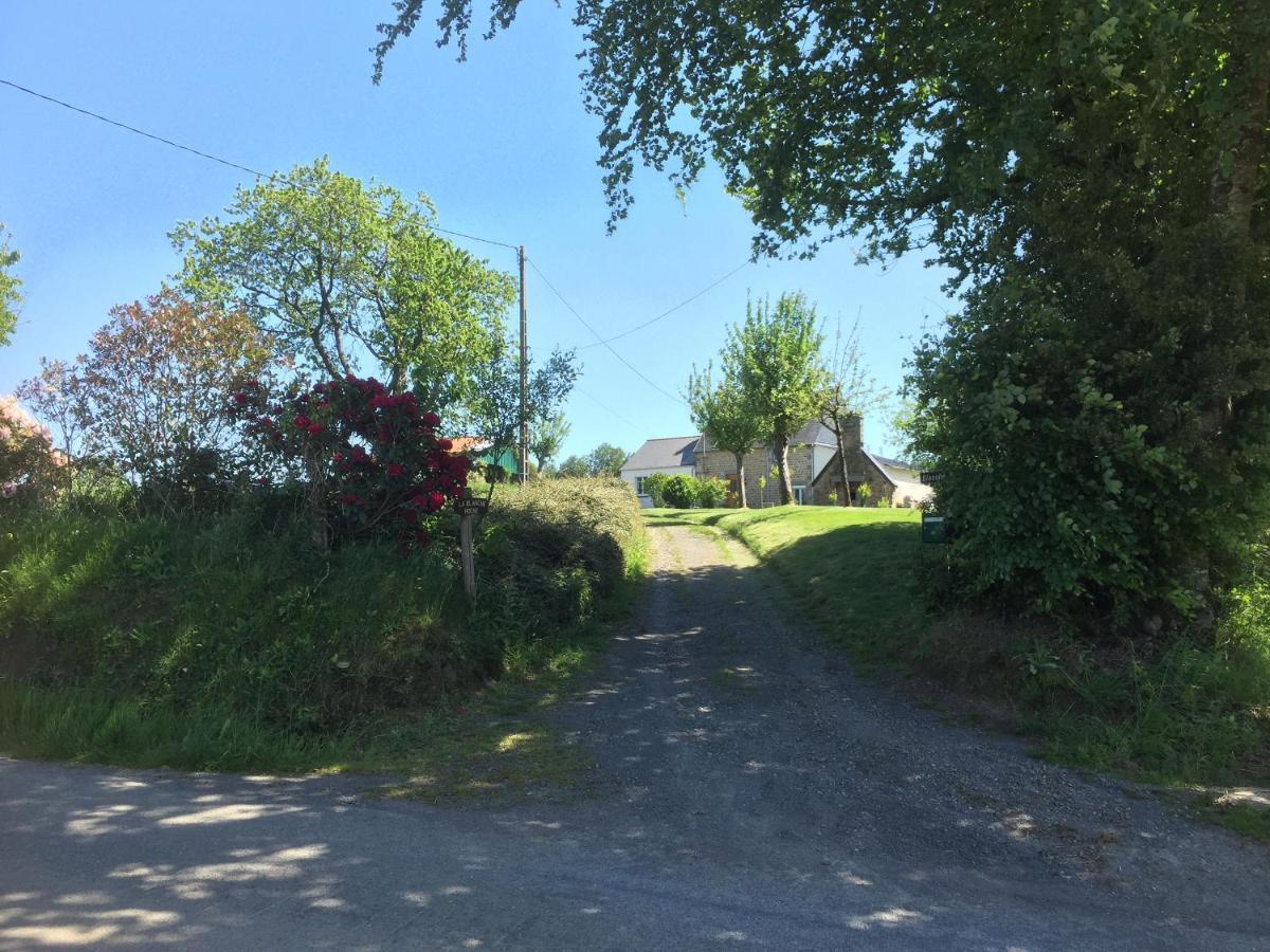 La Blanche Roche Bed & Breakfast Sourdeval Bagian luar foto